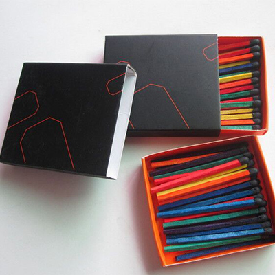 Colorful Sticks Match Box Dyed in Colors diversi