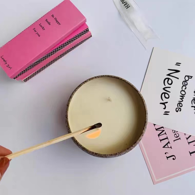 Art con Match Box: eleva la tua casa con candele personalizzate Matchstick